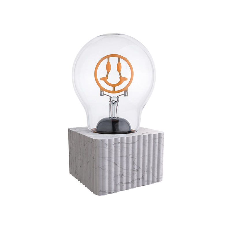 Udekoruj podstawę lampy stołowej (wapno zintegrowane szkła) Udekoruj podstawę lampy stołowej (wapno zintegrowane szkła)